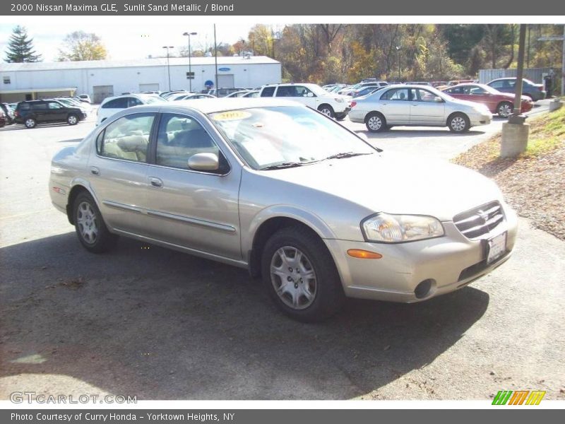 Sunlit Sand Metallic / Blond 2000 Nissan Maxima GLE