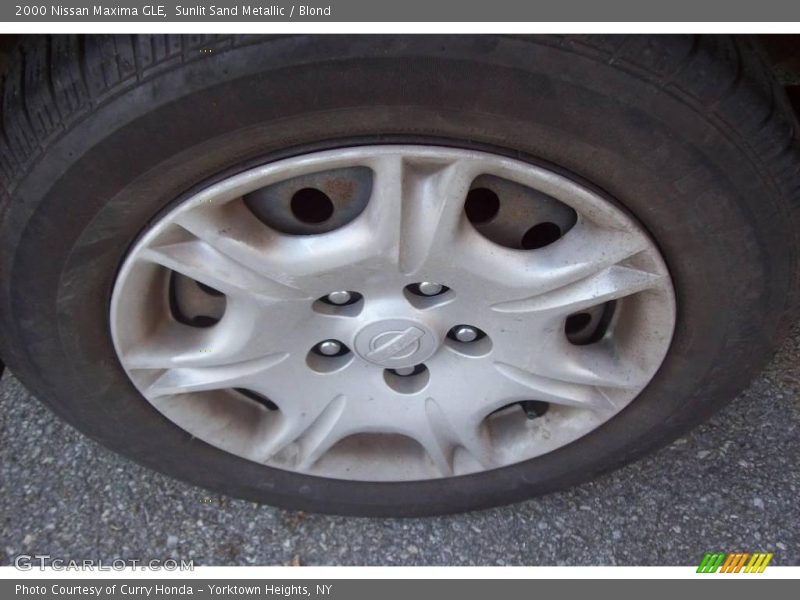 Sunlit Sand Metallic / Blond 2000 Nissan Maxima GLE