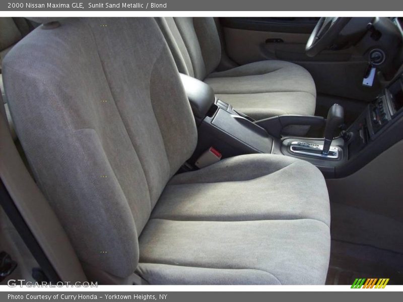 Sunlit Sand Metallic / Blond 2000 Nissan Maxima GLE