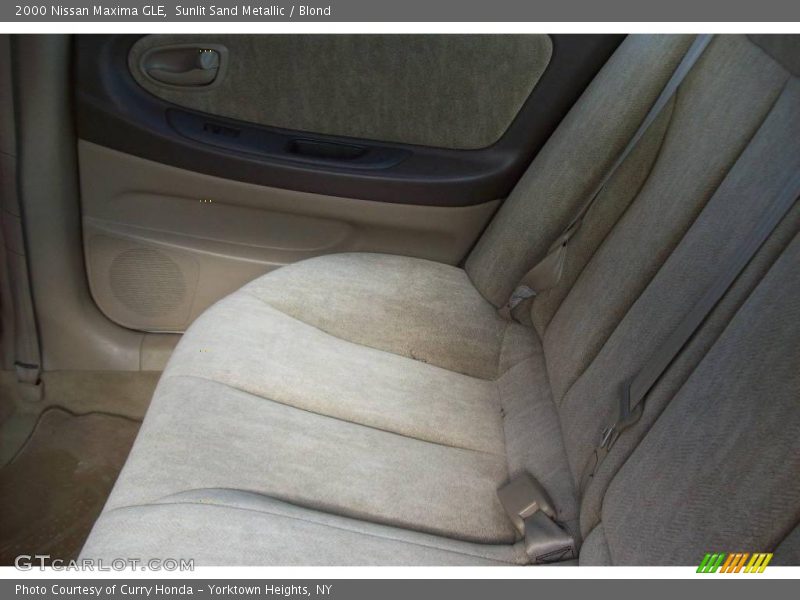 Sunlit Sand Metallic / Blond 2000 Nissan Maxima GLE