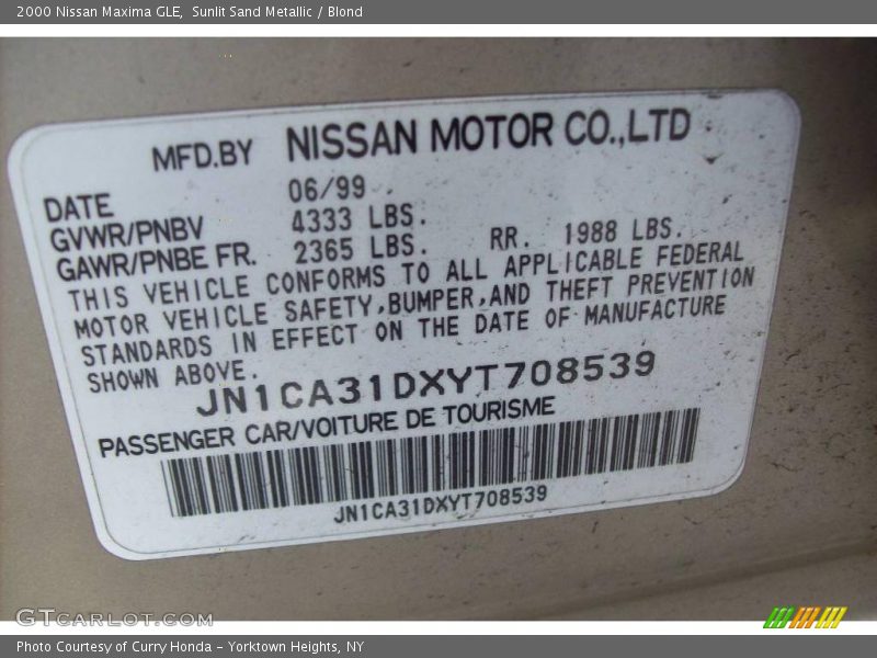 Sunlit Sand Metallic / Blond 2000 Nissan Maxima GLE