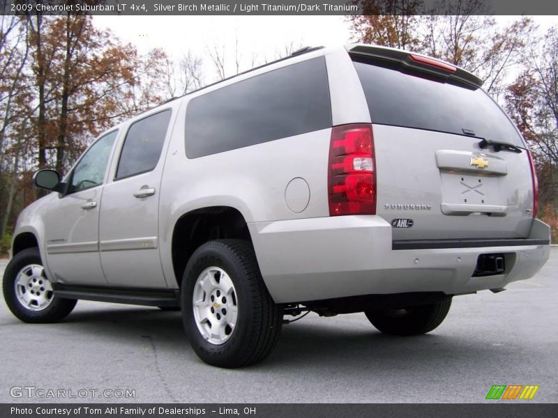 Silver Birch Metallic / Light Titanium/Dark Titanium 2009 Chevrolet Suburban LT 4x4