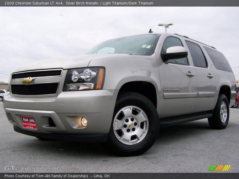 Silver Birch Metallic / Light Titanium/Dark Titanium 2009 Chevrolet Suburban LT 4x4
