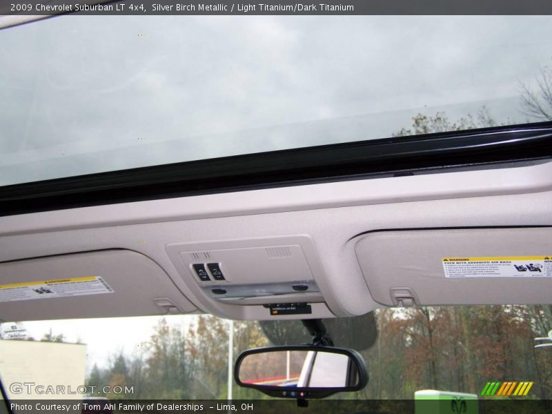 Silver Birch Metallic / Light Titanium/Dark Titanium 2009 Chevrolet Suburban LT 4x4