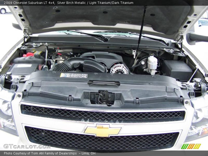 Silver Birch Metallic / Light Titanium/Dark Titanium 2009 Chevrolet Suburban LT 4x4