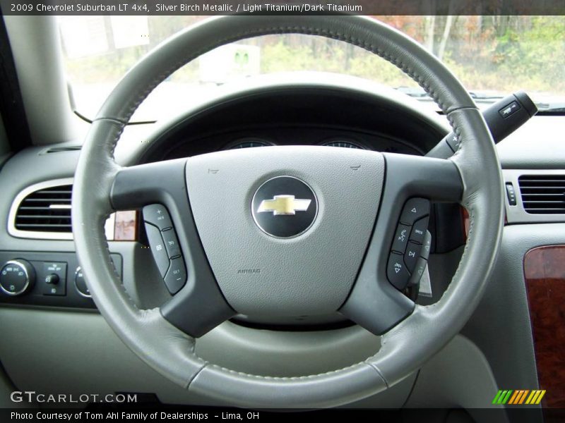Silver Birch Metallic / Light Titanium/Dark Titanium 2009 Chevrolet Suburban LT 4x4