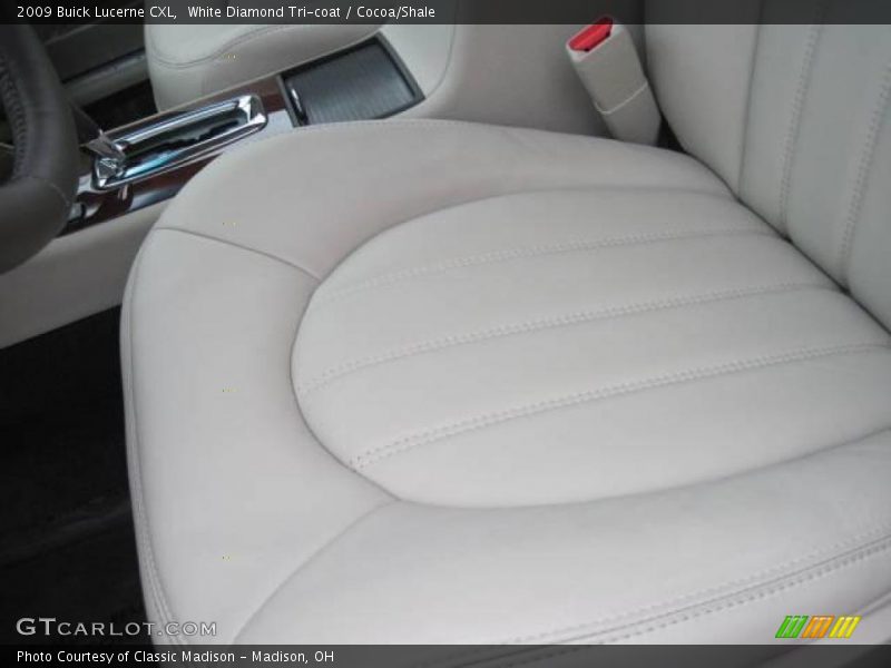 White Diamond Tri-coat / Cocoa/Shale 2009 Buick Lucerne CXL
