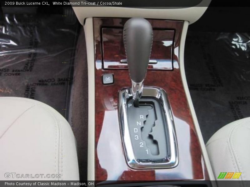 White Diamond Tri-coat / Cocoa/Shale 2009 Buick Lucerne CXL