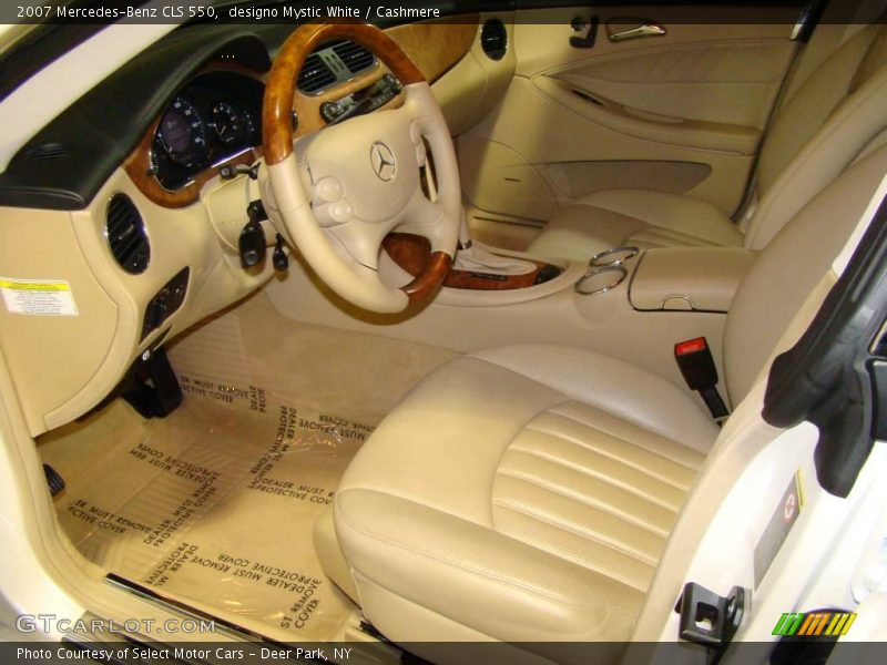 designo Mystic White / Cashmere 2007 Mercedes-Benz CLS 550