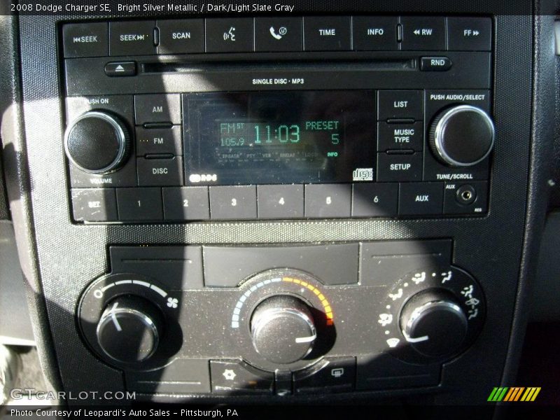 Bright Silver Metallic / Dark/Light Slate Gray 2008 Dodge Charger SE