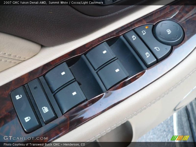 Summit White / Cocoa/Light Cashmere 2007 GMC Yukon Denali AWD