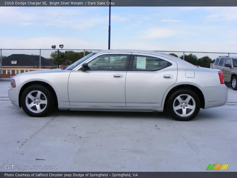Bright Silver Metallic / Dark Slate Gray 2009 Dodge Charger SE