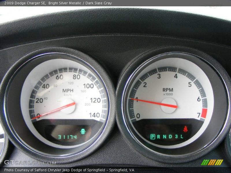 Bright Silver Metallic / Dark Slate Gray 2009 Dodge Charger SE