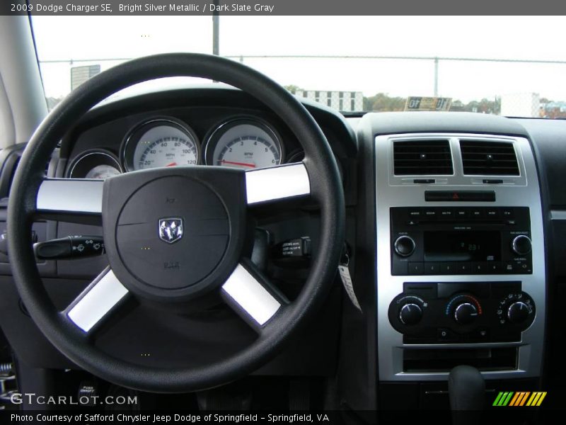 Bright Silver Metallic / Dark Slate Gray 2009 Dodge Charger SE