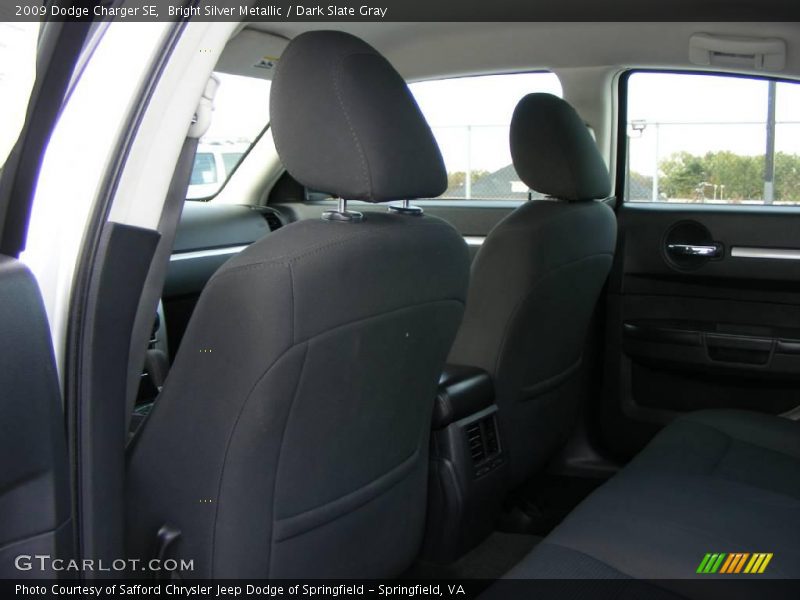 Bright Silver Metallic / Dark Slate Gray 2009 Dodge Charger SE
