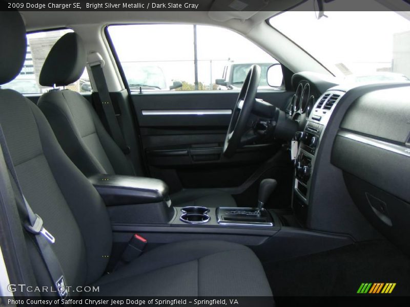 Bright Silver Metallic / Dark Slate Gray 2009 Dodge Charger SE