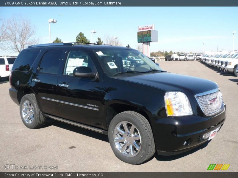 Onyx Black / Cocoa/Light Cashmere 2009 GMC Yukon Denali AWD