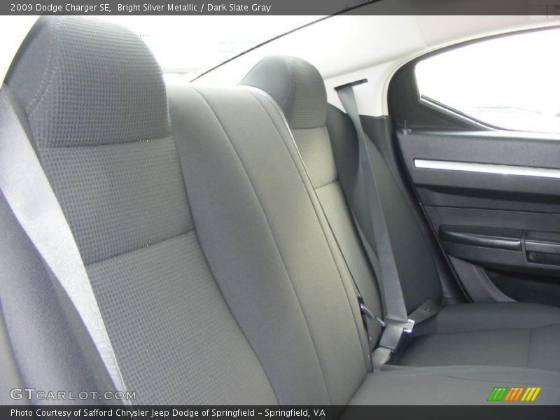 Bright Silver Metallic / Dark Slate Gray 2009 Dodge Charger SE