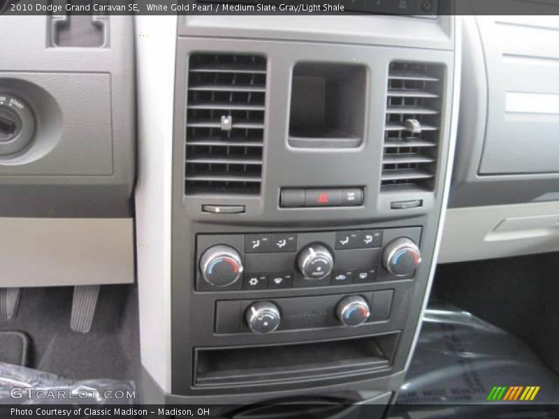 White Gold Pearl / Medium Slate Gray/Light Shale 2010 Dodge Grand Caravan SE