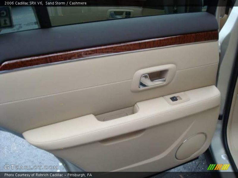 Sand Storm / Cashmere 2006 Cadillac SRX V6