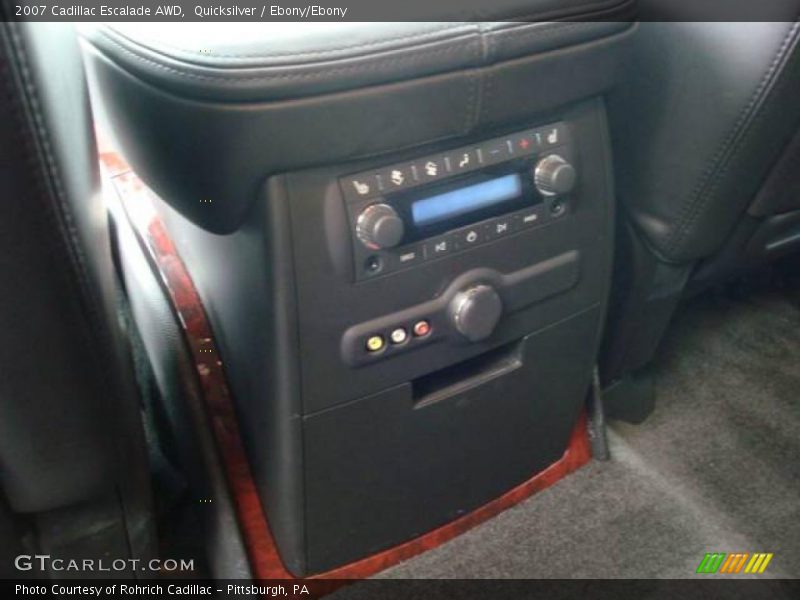Quicksilver / Ebony/Ebony 2007 Cadillac Escalade AWD