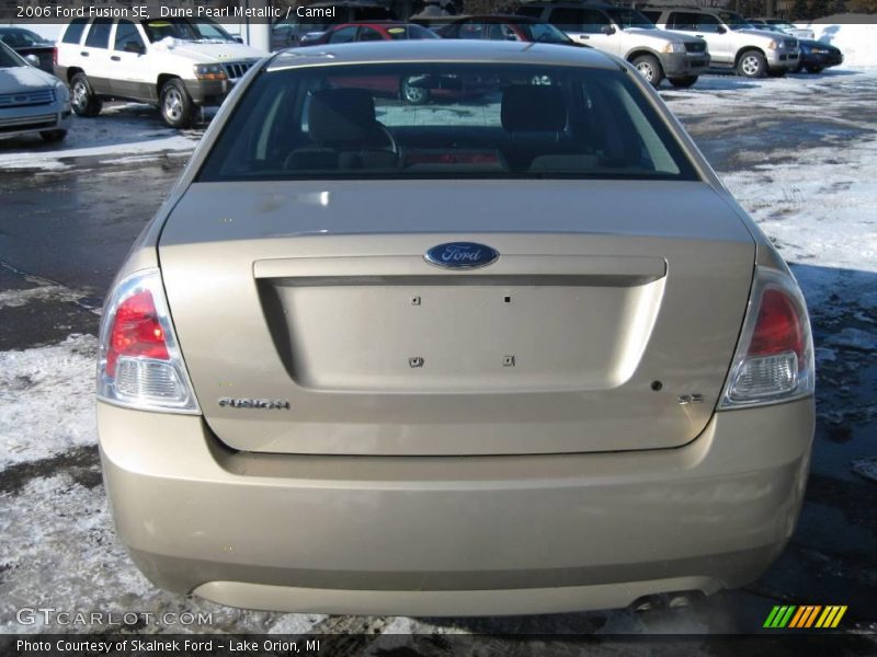Dune Pearl Metallic / Camel 2006 Ford Fusion SE