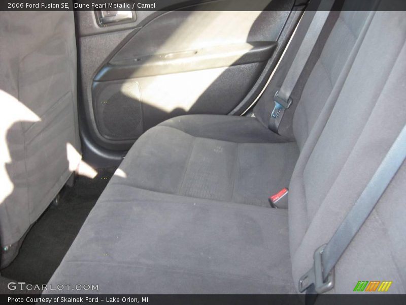 Dune Pearl Metallic / Camel 2006 Ford Fusion SE