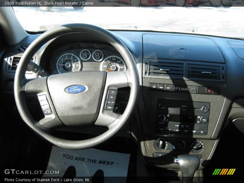 Dune Pearl Metallic / Camel 2006 Ford Fusion SE
