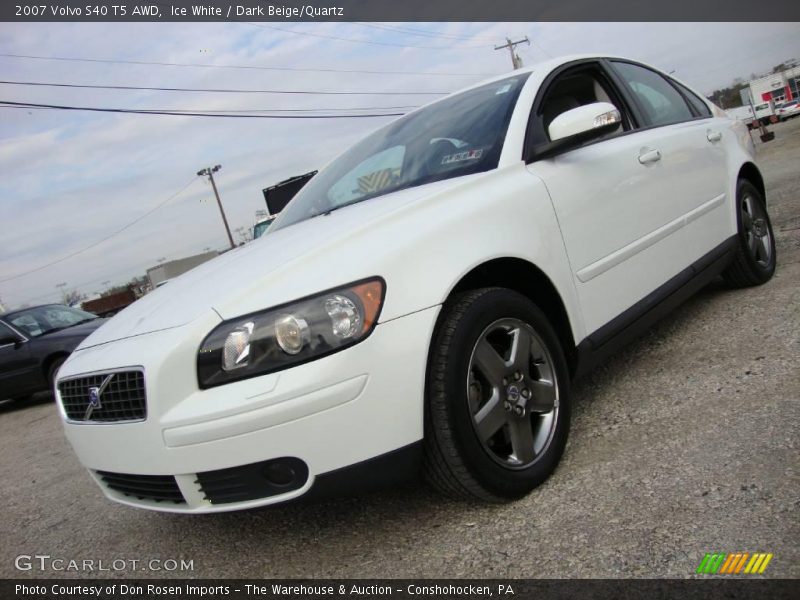 Ice White / Dark Beige/Quartz 2007 Volvo S40 T5 AWD