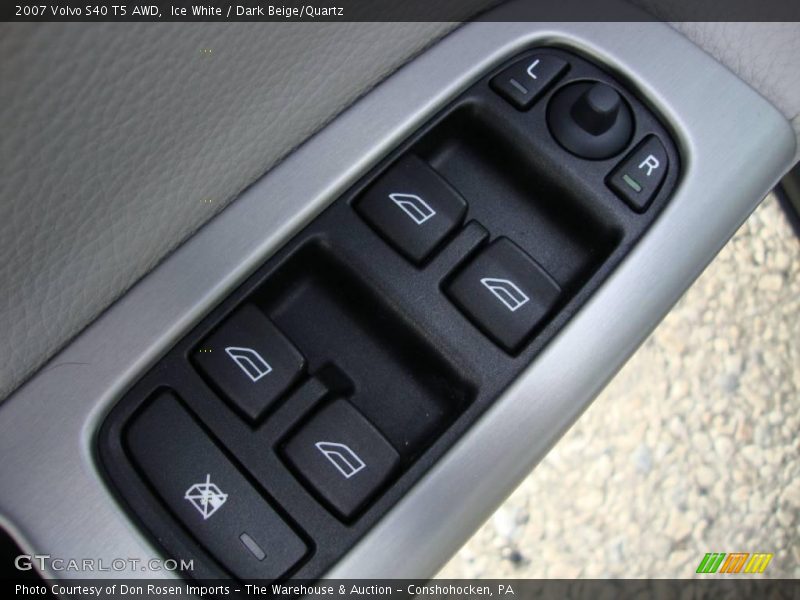 Ice White / Dark Beige/Quartz 2007 Volvo S40 T5 AWD