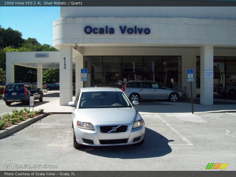 Silver Metallic / Quartz 2009 Volvo V50 2.4i