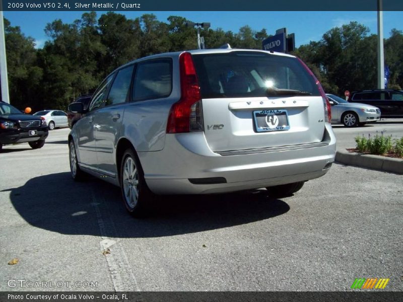 Silver Metallic / Quartz 2009 Volvo V50 2.4i