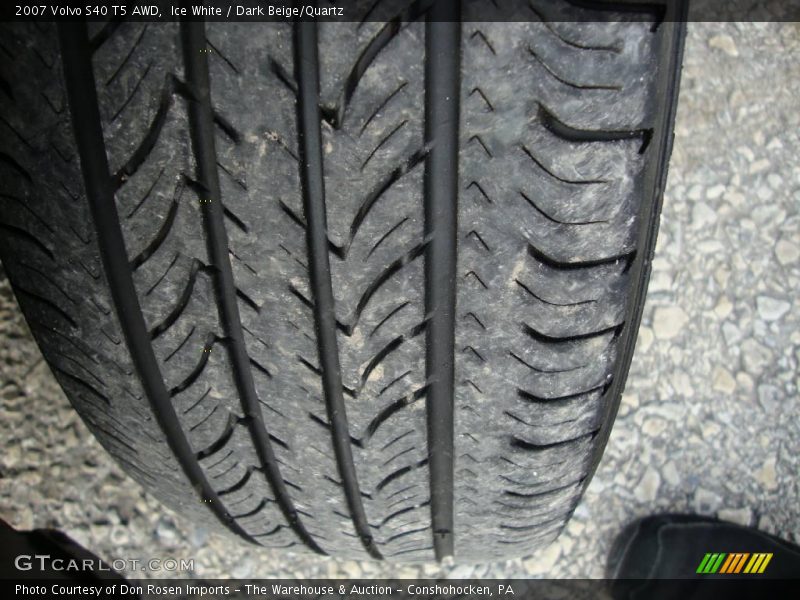 Ice White / Dark Beige/Quartz 2007 Volvo S40 T5 AWD
