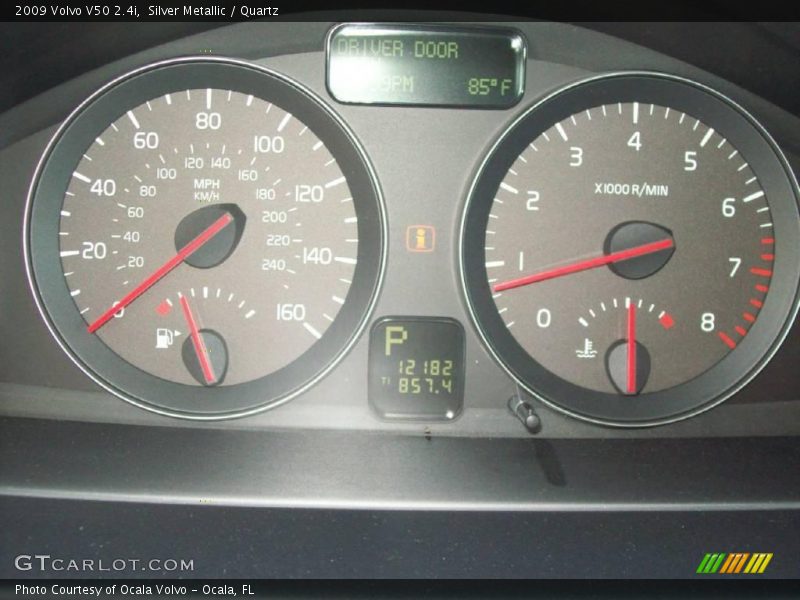 Silver Metallic / Quartz 2009 Volvo V50 2.4i