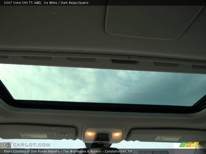 Ice White / Dark Beige/Quartz 2007 Volvo S40 T5 AWD