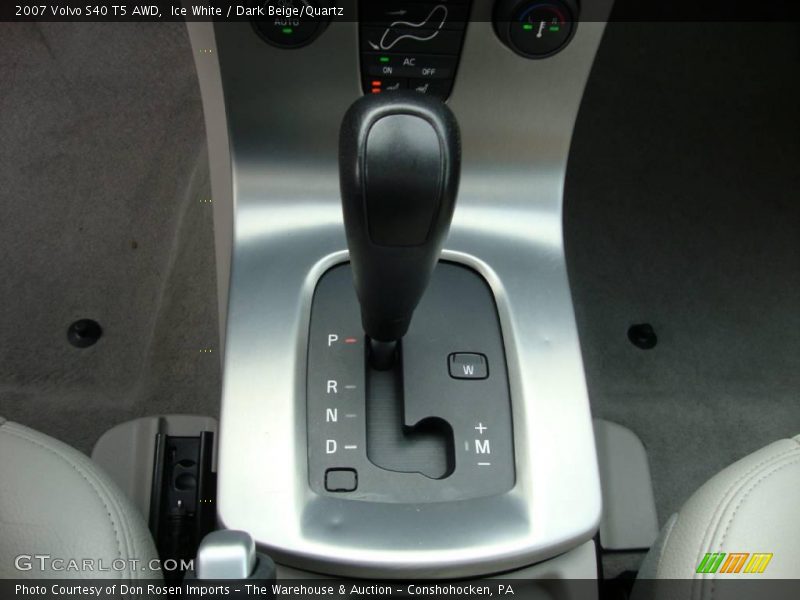 Ice White / Dark Beige/Quartz 2007 Volvo S40 T5 AWD