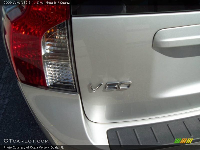 Silver Metallic / Quartz 2009 Volvo V50 2.4i