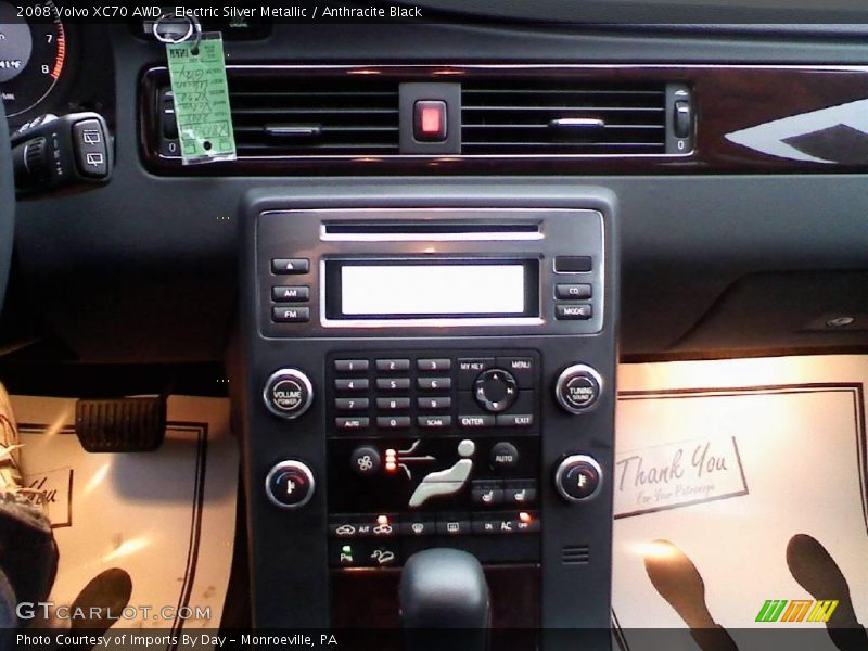 Electric Silver Metallic / Anthracite Black 2008 Volvo XC70 AWD