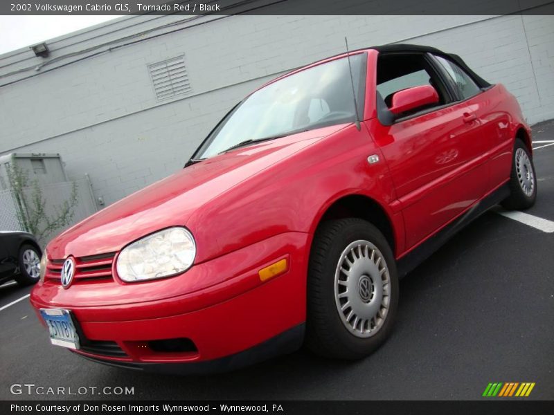 Tornado Red / Black 2002 Volkswagen Cabrio GLS