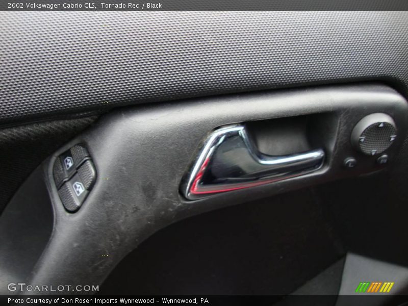 Tornado Red / Black 2002 Volkswagen Cabrio GLS