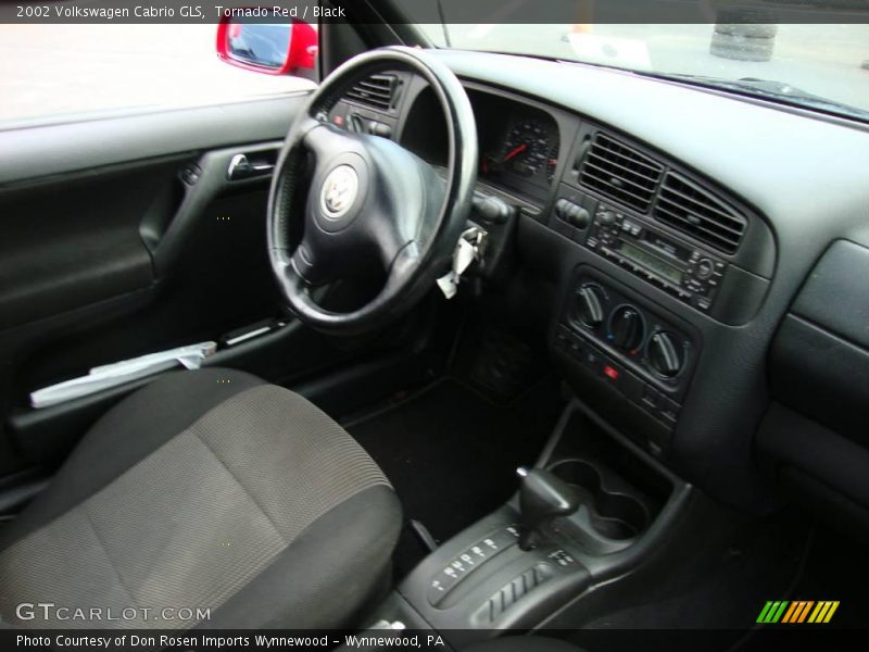 Tornado Red / Black 2002 Volkswagen Cabrio GLS
