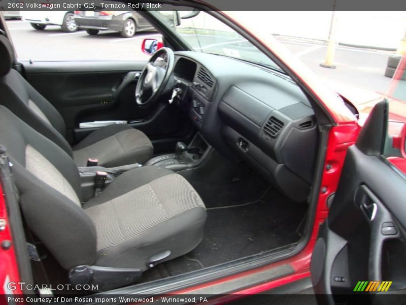Tornado Red / Black 2002 Volkswagen Cabrio GLS