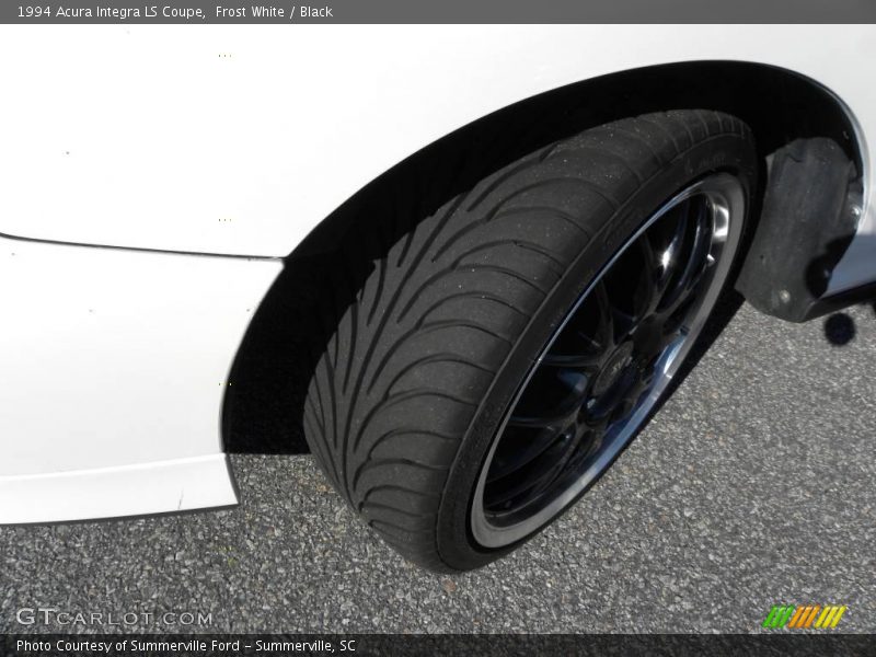 Frost White / Black 1994 Acura Integra LS Coupe