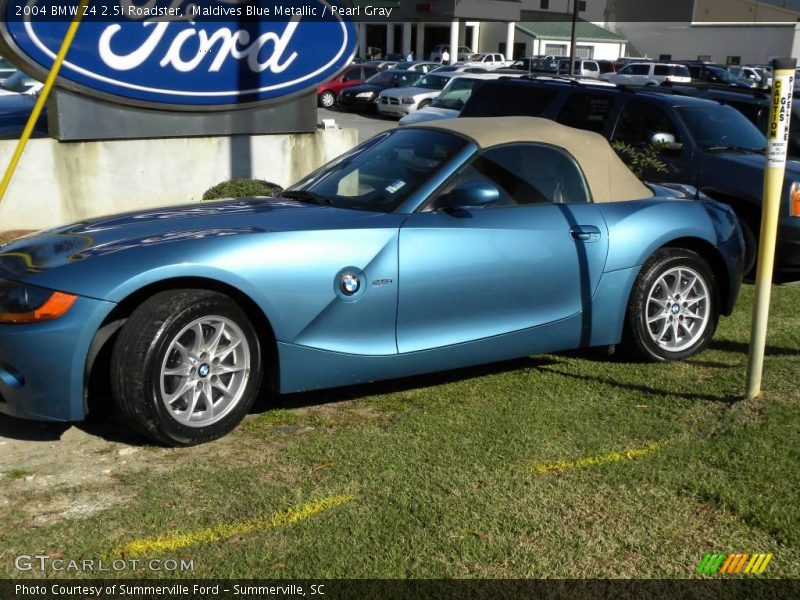 Maldives Blue Metallic / Pearl Gray 2004 BMW Z4 2.5i Roadster