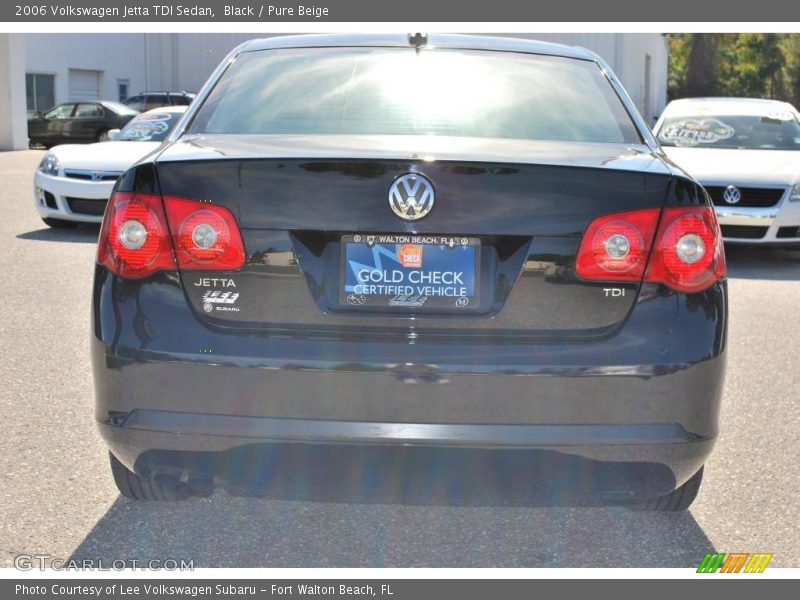 Black / Pure Beige 2006 Volkswagen Jetta TDI Sedan