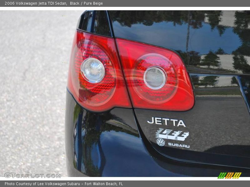 Black / Pure Beige 2006 Volkswagen Jetta TDI Sedan