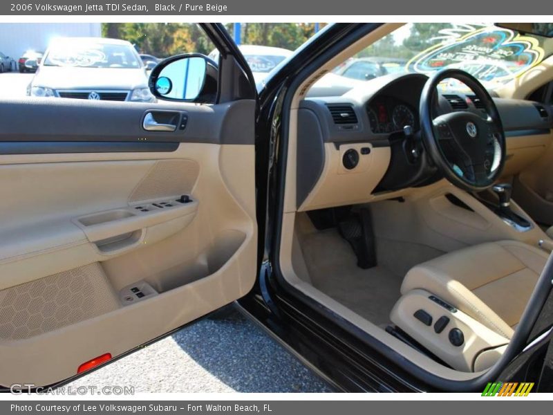 Black / Pure Beige 2006 Volkswagen Jetta TDI Sedan