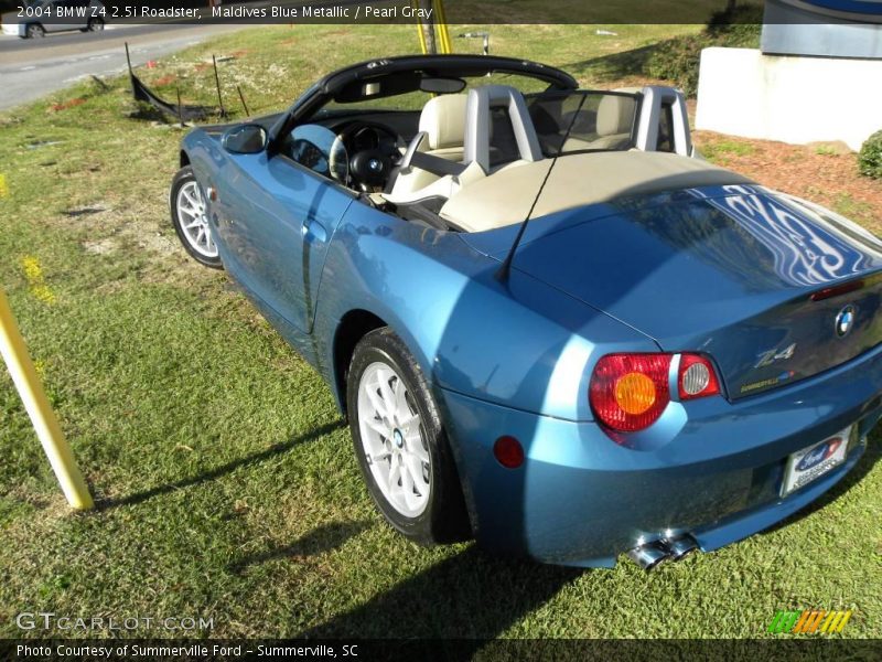Maldives Blue Metallic / Pearl Gray 2004 BMW Z4 2.5i Roadster