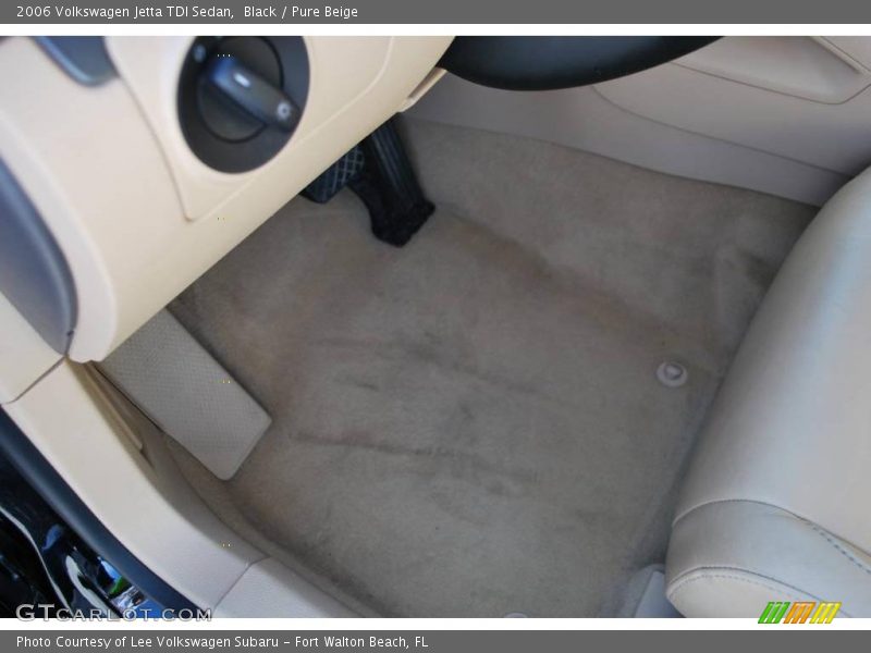 Black / Pure Beige 2006 Volkswagen Jetta TDI Sedan