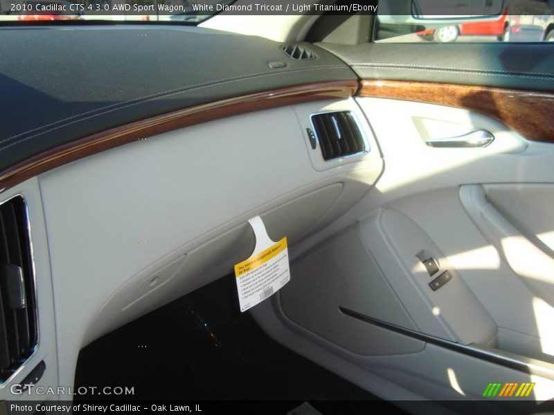 White Diamond Tricoat / Light Titanium/Ebony 2010 Cadillac CTS 4 3.0 AWD Sport Wagon